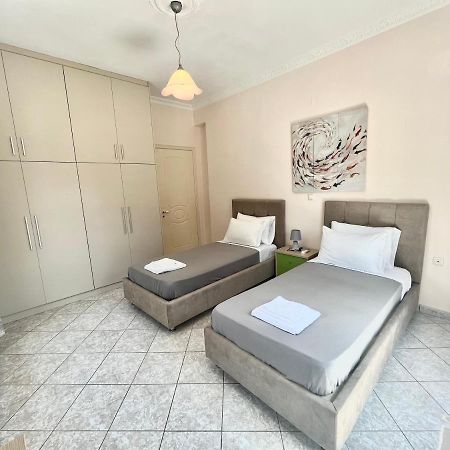 White Pearl 1 Apartment Petrití Екстериор снимка
