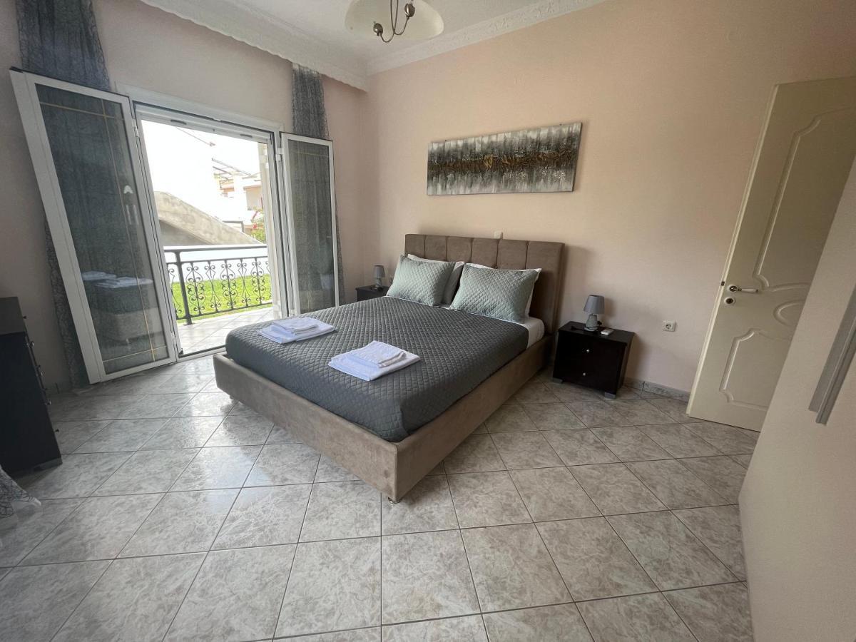 White Pearl 1 Apartment Petrití Екстериор снимка